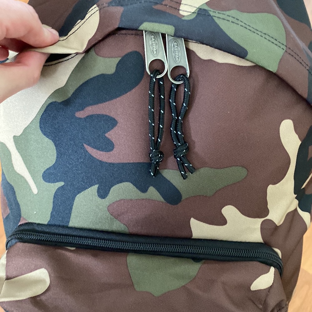 Eastpak Camo Padded Travell’r Backpack - Picture 3 of 11